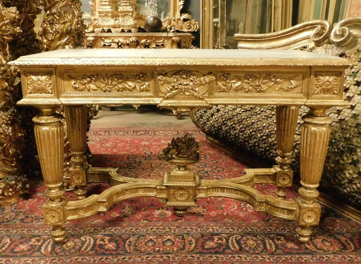 TAV285 - Console sculptée et dorée, époque XVIIIe siècle, dimensions L 148 x H 96 x P 66 cm